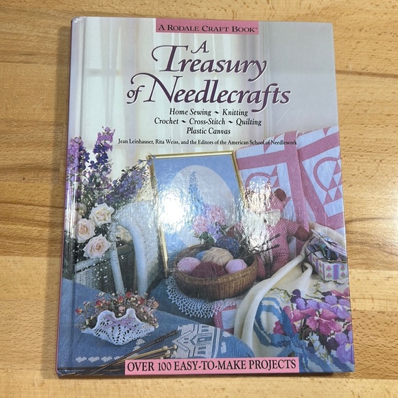 Needlecraft book - Picture 1 of 3